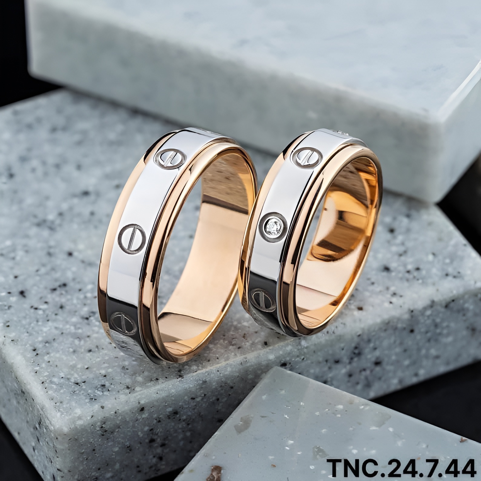 Top 10 mẫu nhẫn kỷ niệm cưới đẹp được yêu thích nhất hiện nay. Ảnh 10
