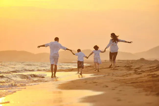 Gia đình là nền tảng: Bí quyết nuôi dạy con trưởng thành