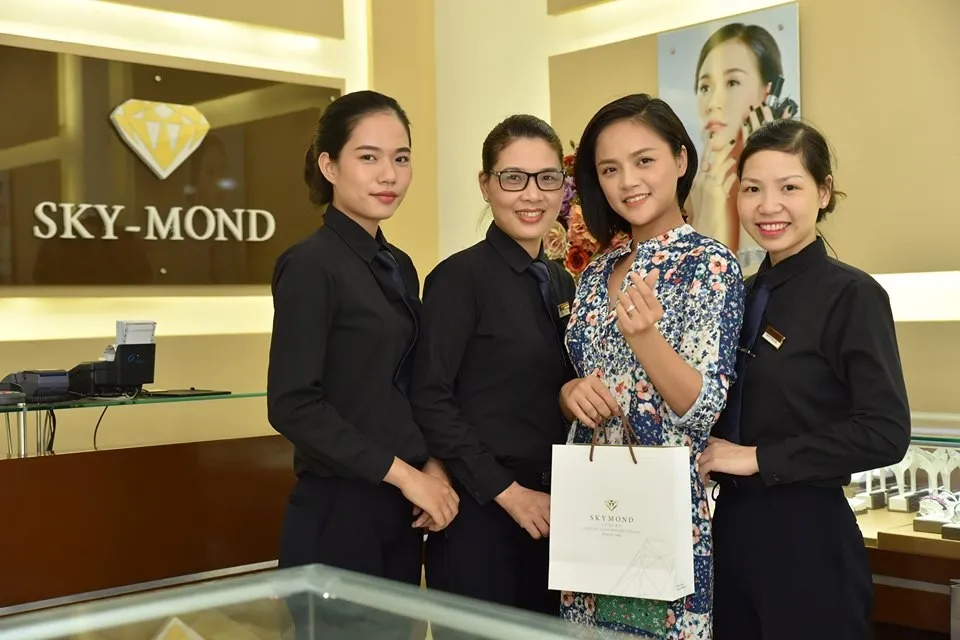 Bật mí Top 10 thương hiệu mua nhẫn nữ thiết kế uy tín tại Hà Nội được phái đẹp săn đón.